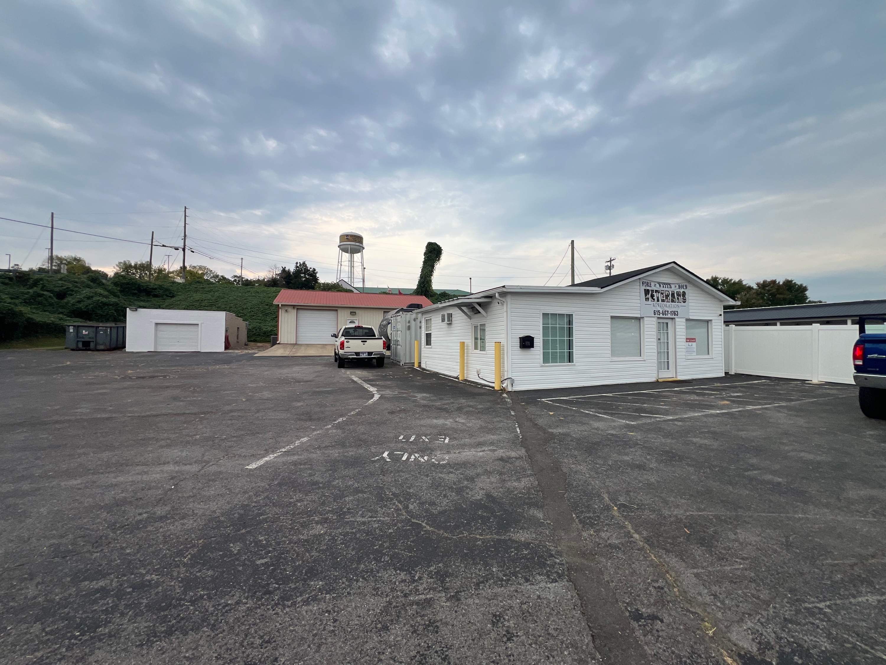 800 Memorial Boulevard - 1